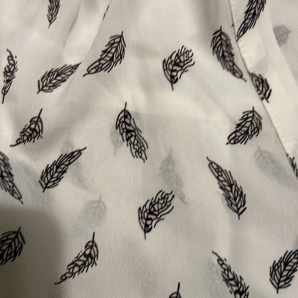 Fun 2 Fun White and Black Blouse - Picture 6 of 9